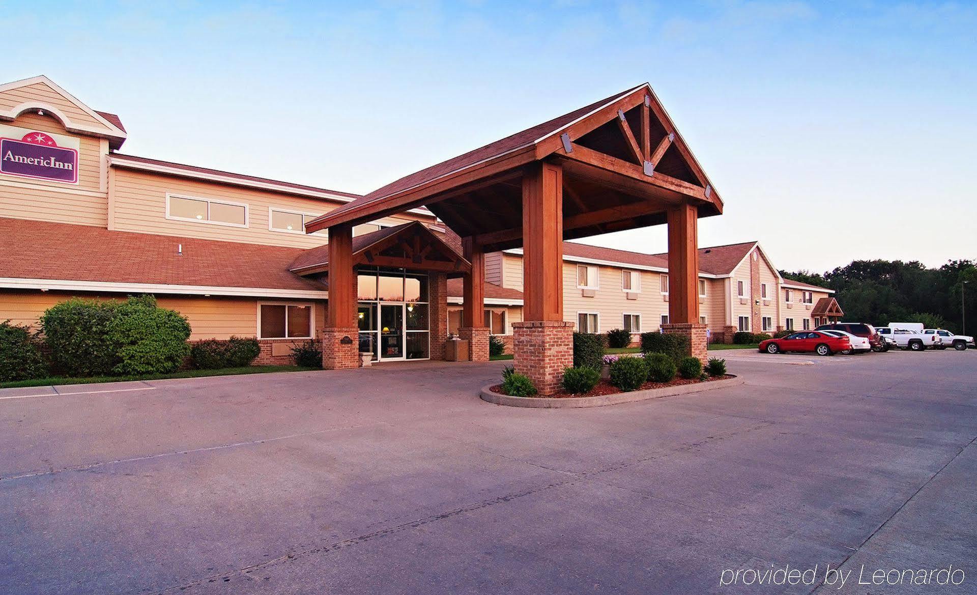 Quality Inn Atchison Exterior photo